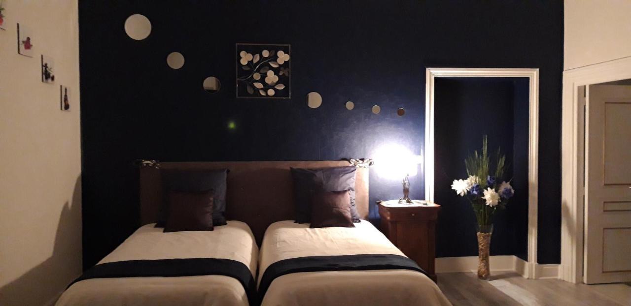 Logis Des Bessons Bed and Breakfast Migron Eksteriør billede